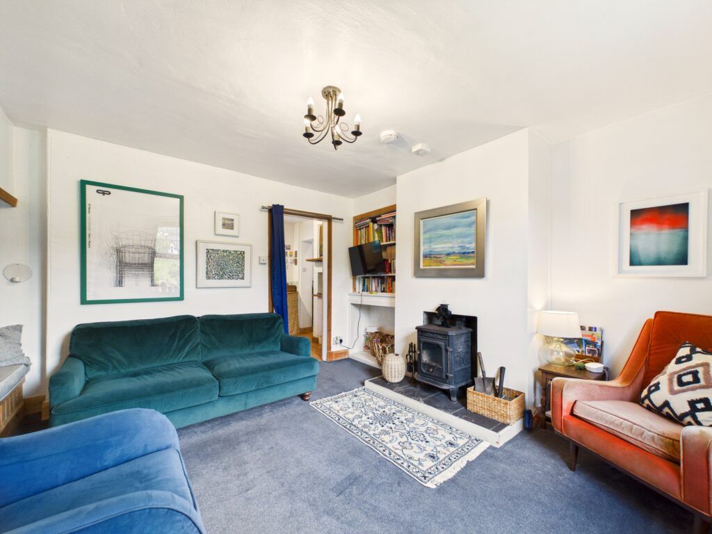 Property photo 3 of 28