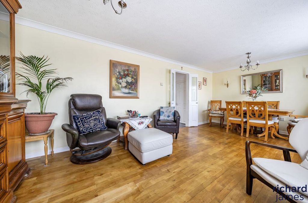 Property photo 2 of 13 Bf49Ad68F291436Cb42E66Af22d71833