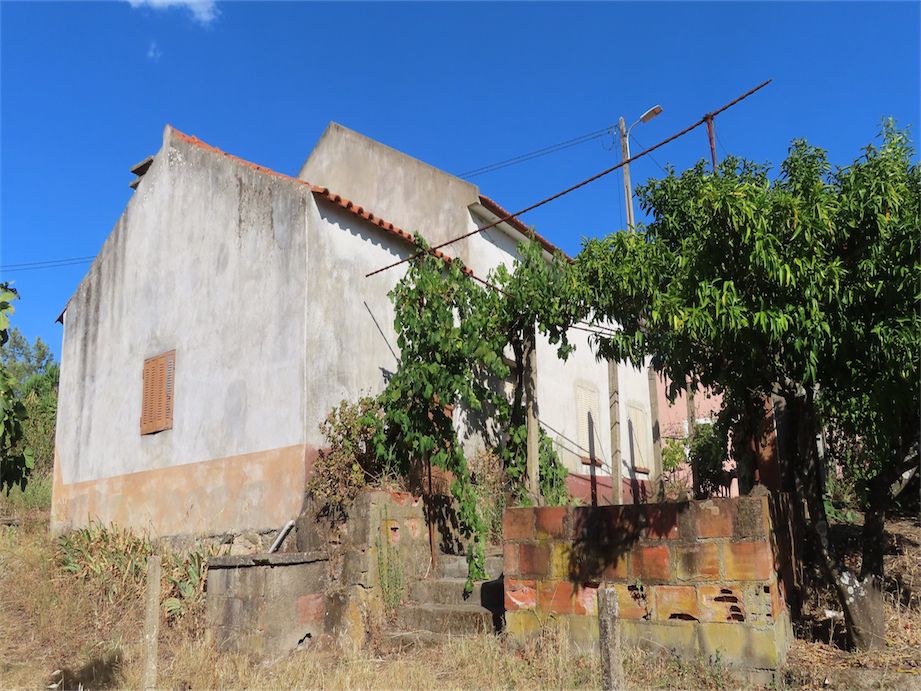 Property photo 1 of 37