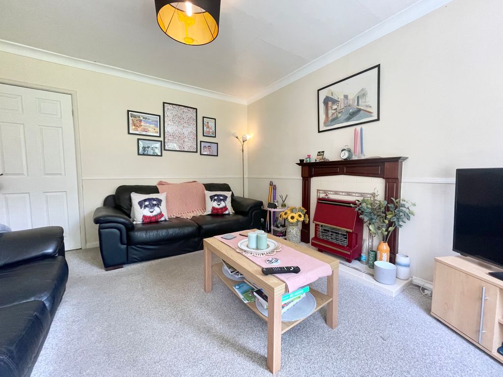 Property photo 3 of 21