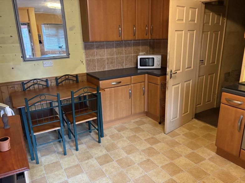 Property photo 2 of 15 Dining Area
