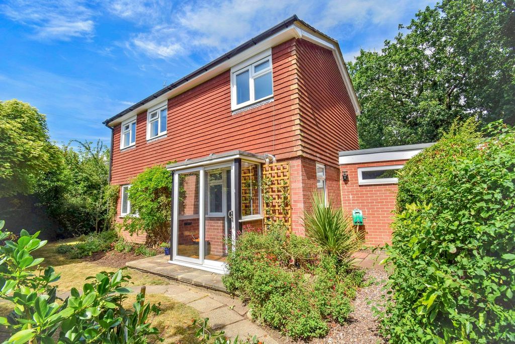 Property photo 1 of 25