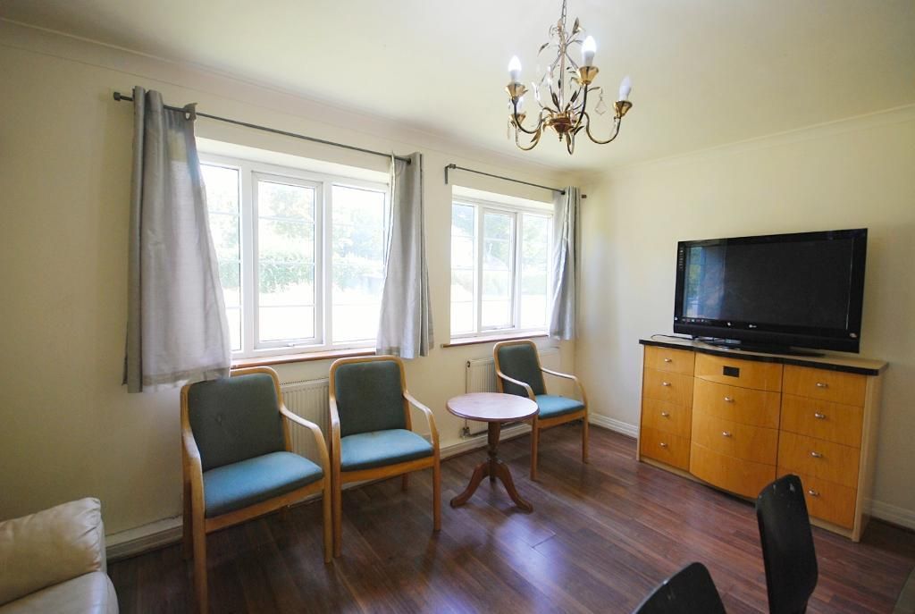 Property photo 1 of 10 Photo 1