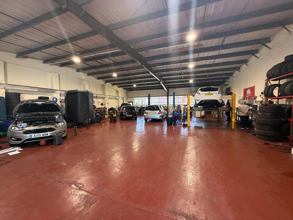 Property photo 2 of 4