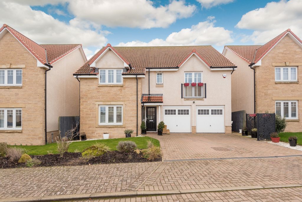 Property photo 1 of 19 Primary Property Image