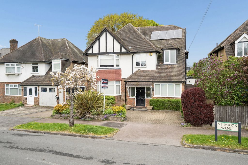 Property photo 1 of 12
