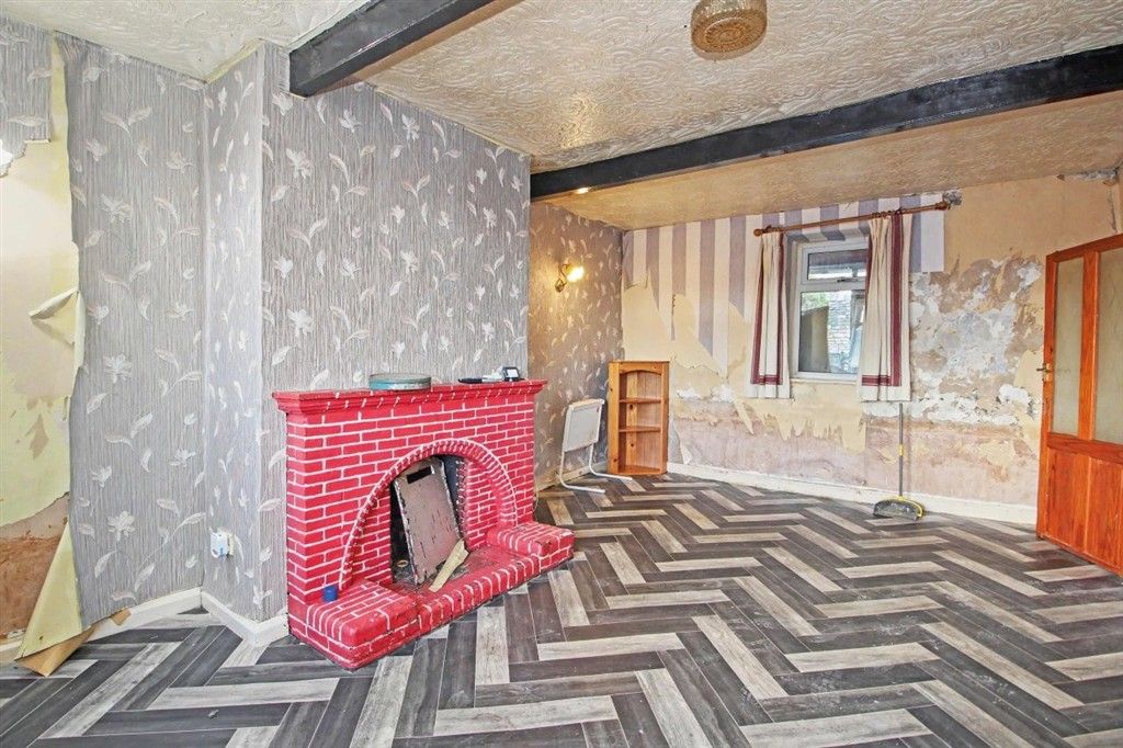 Property photo 3 of 5