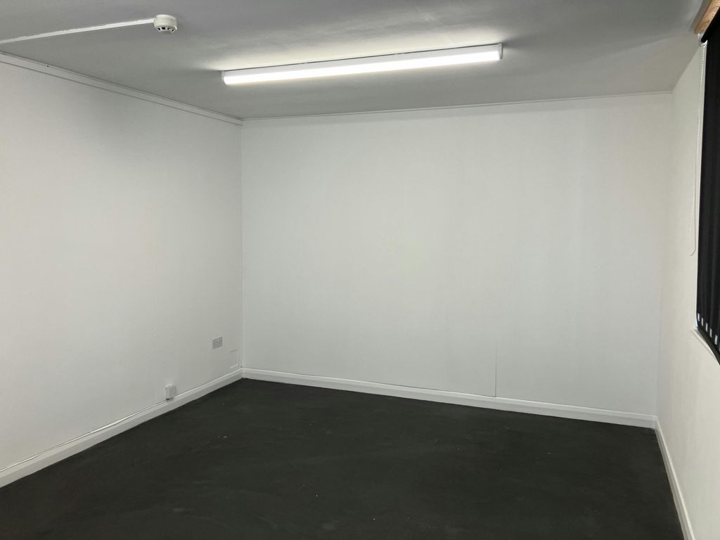 Property photo 2 of 7 Img_0708.Jpg