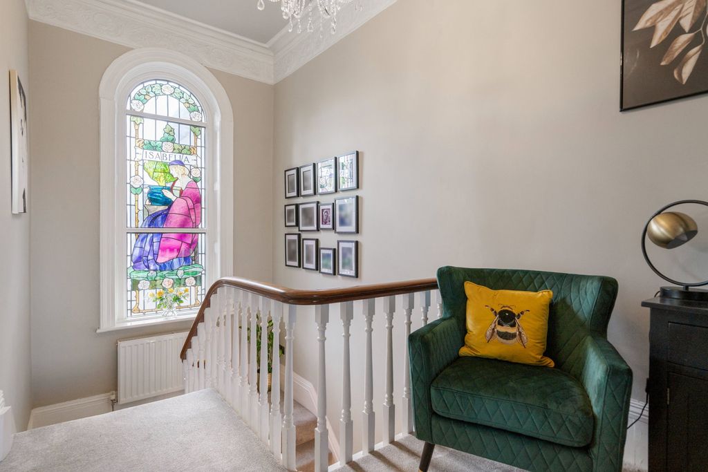 Property photo 2 of 38