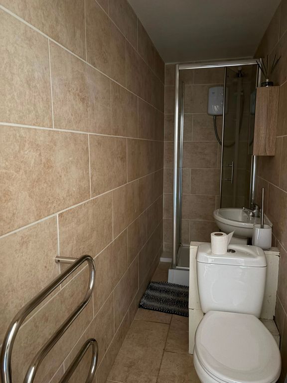Property photo 3 of 3