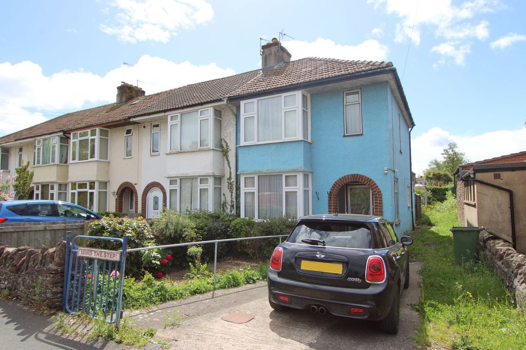 Property photo 2 of 23