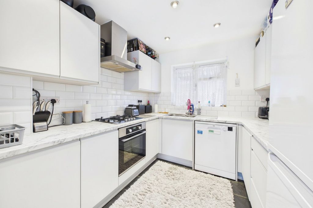 Property photo 1 of 15 Picture No. 03