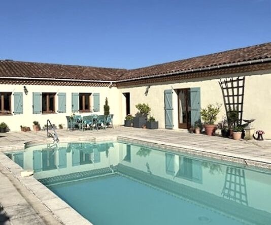 Property photo 3 of 12