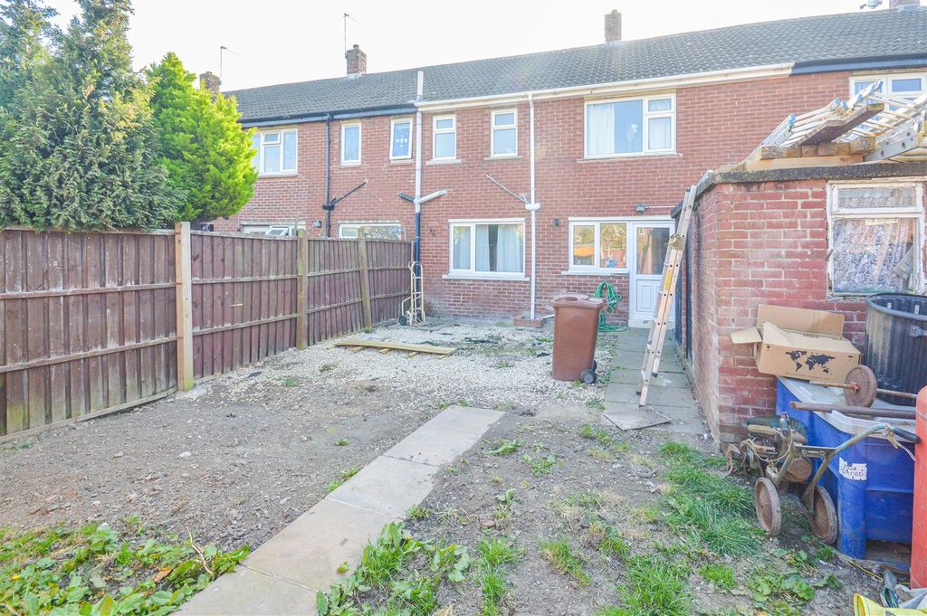 Property photo 3 of 3