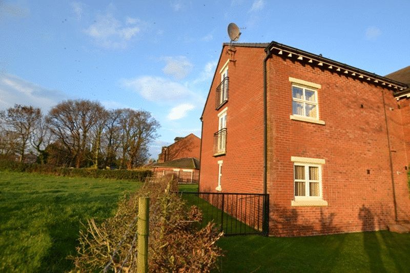 Property photo 2 of 8 Photo 1