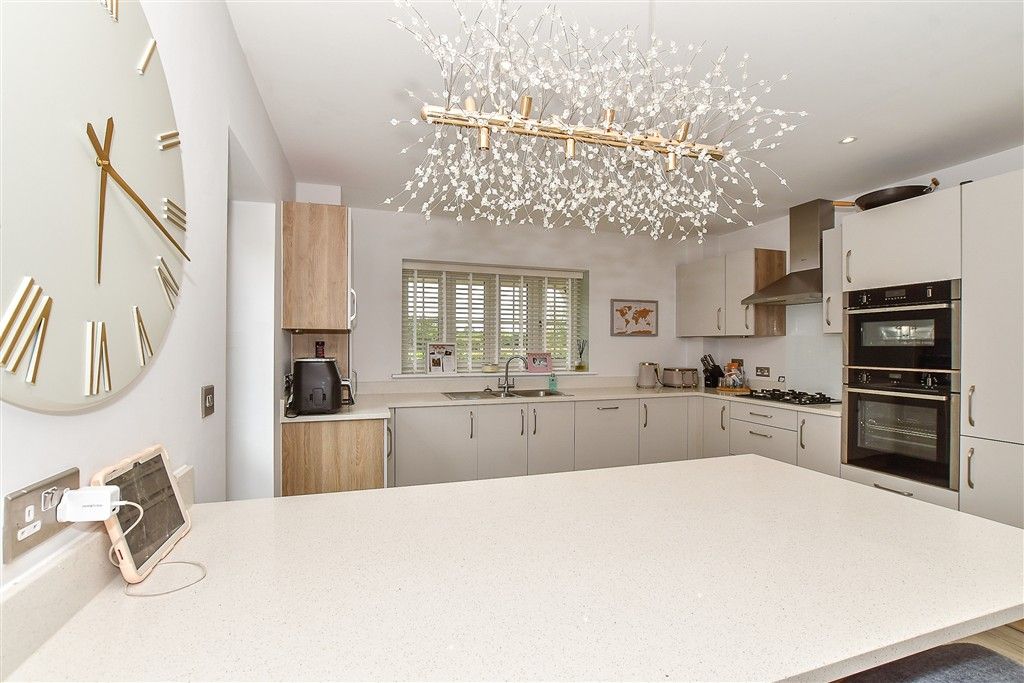 Property photo 3 of 12 Kitchen/Diner