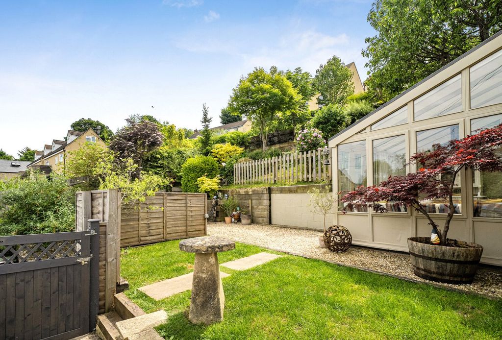 Property photo 2 of 34 Picture No. 45