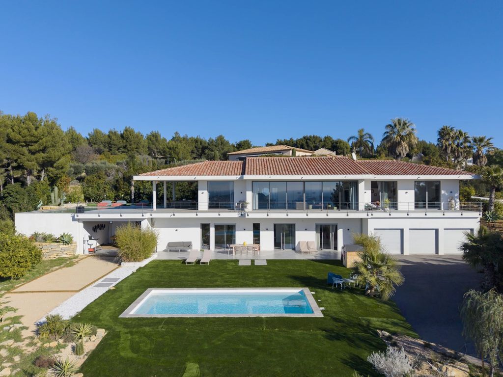 Property photo 3 of 21