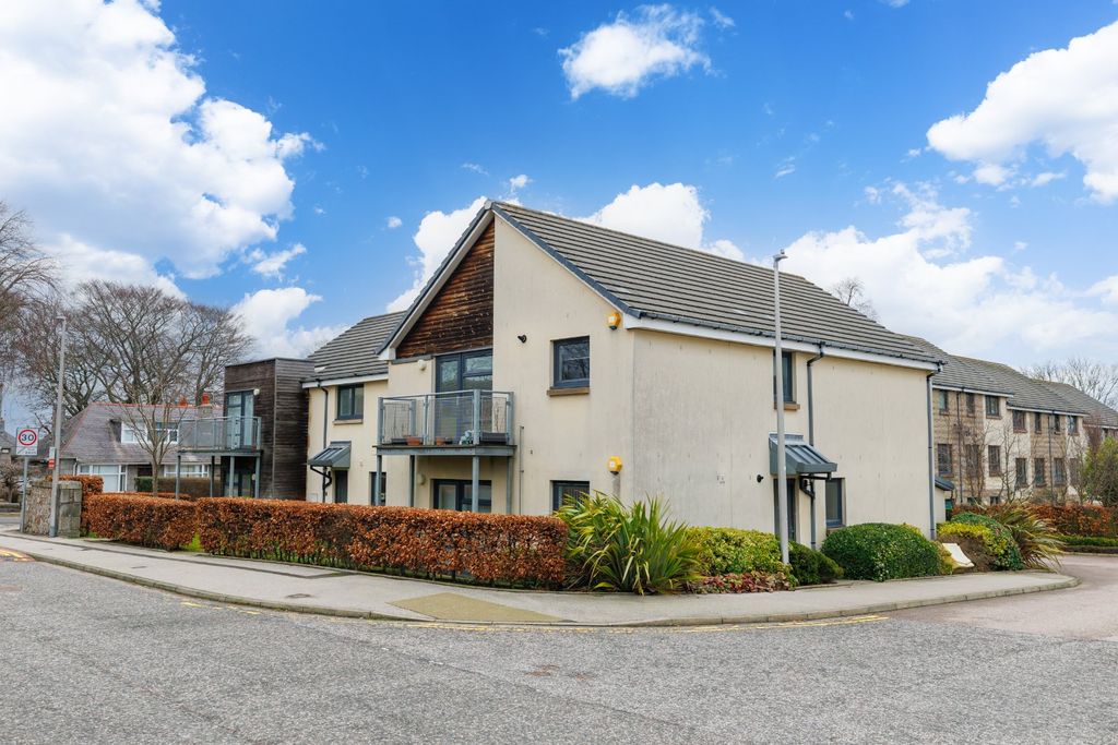 Property photo 1 of 21 Photo 1