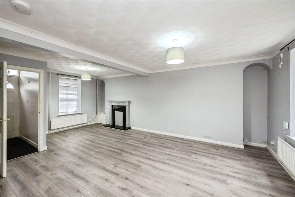 Property photo 3 of 18 Picture No. 13