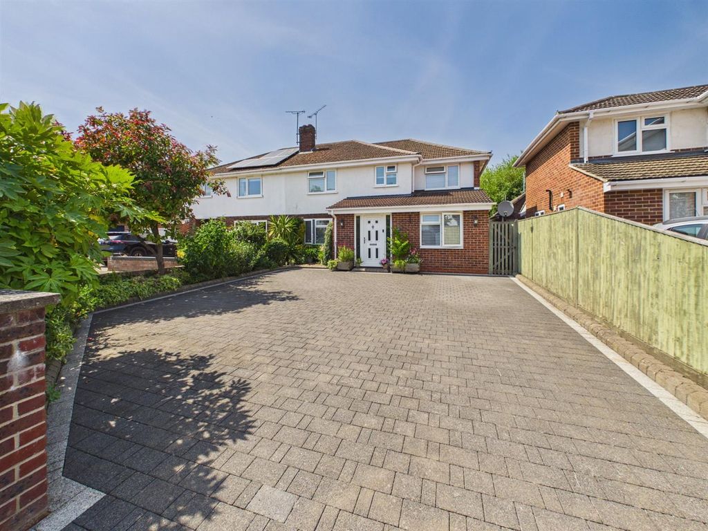 Property photo 1 of 15 Cam05510G0-Pr0242-Still017.Jpg