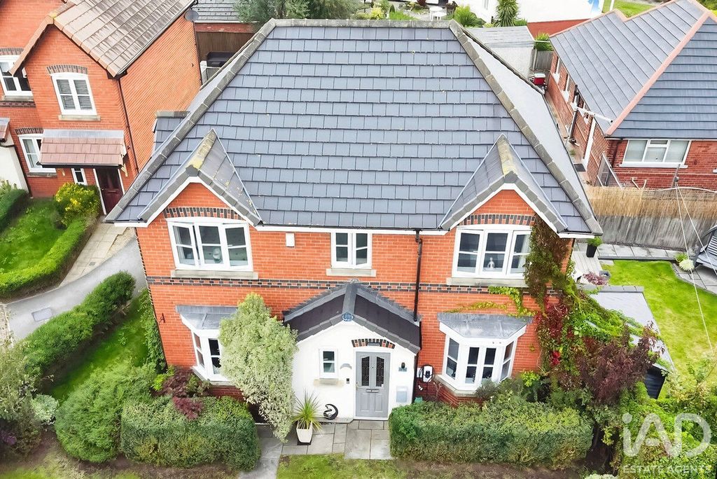 Property photo 1 of 22