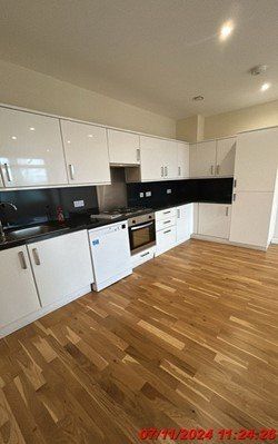 Property photo 1 of 15 2 Bed Flat To Rent The Panorama, Ashford Tn24