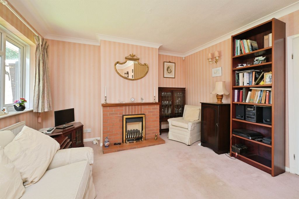 Property photo 2 of 13