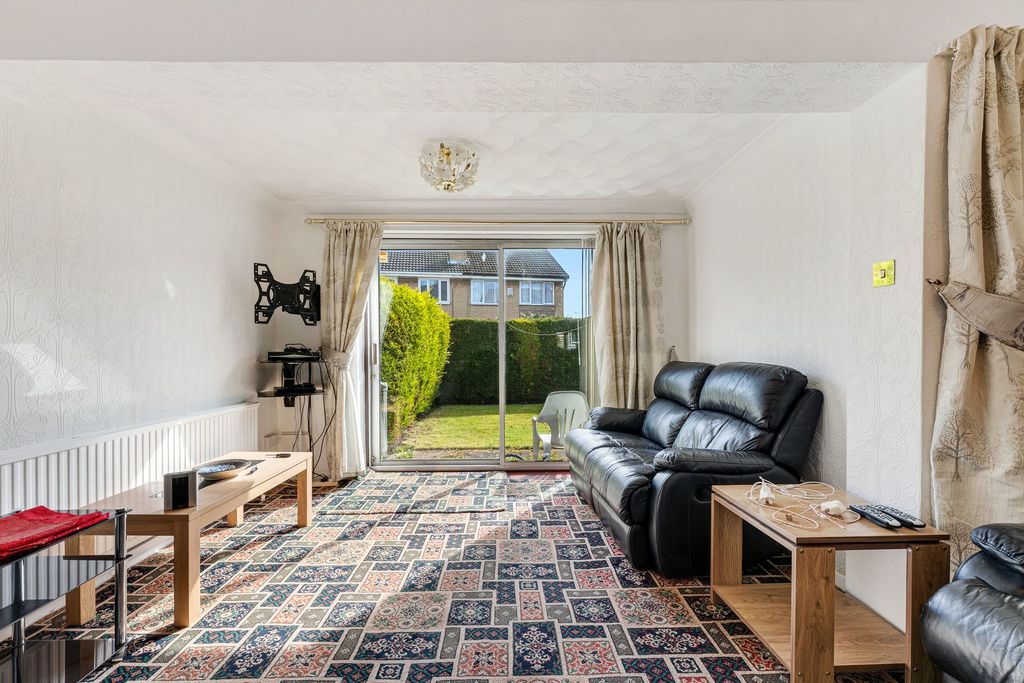 Property photo 2 of 23