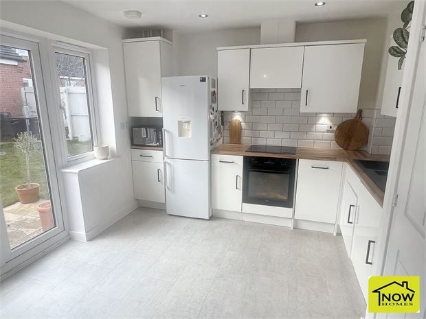 Property photo 3 of 8 Picture 3