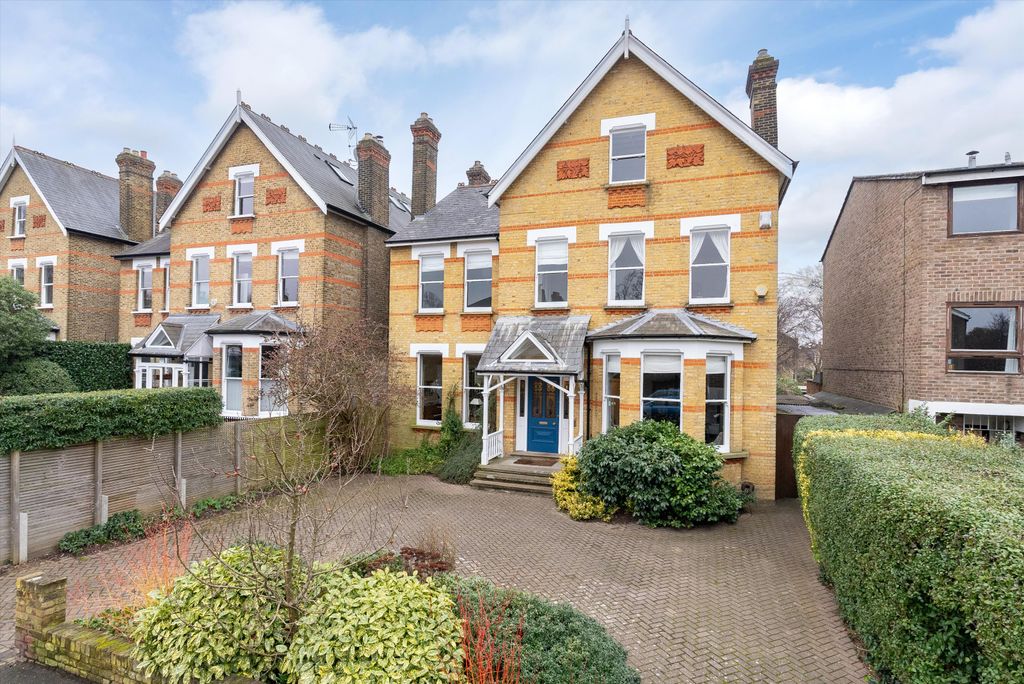 Property photo 1 of 19 Image