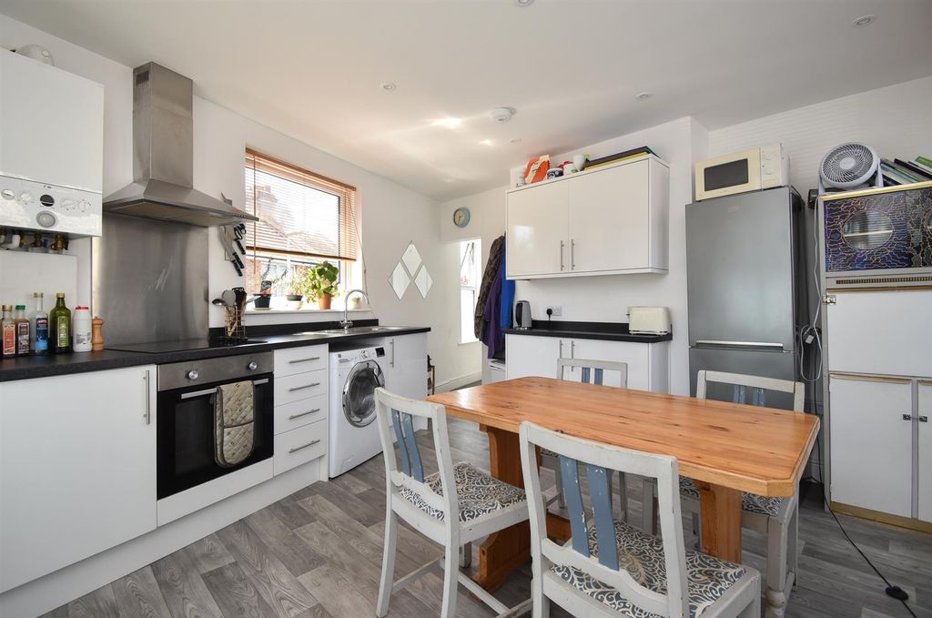 Property photo 2 of 13 Kitchen/Diner