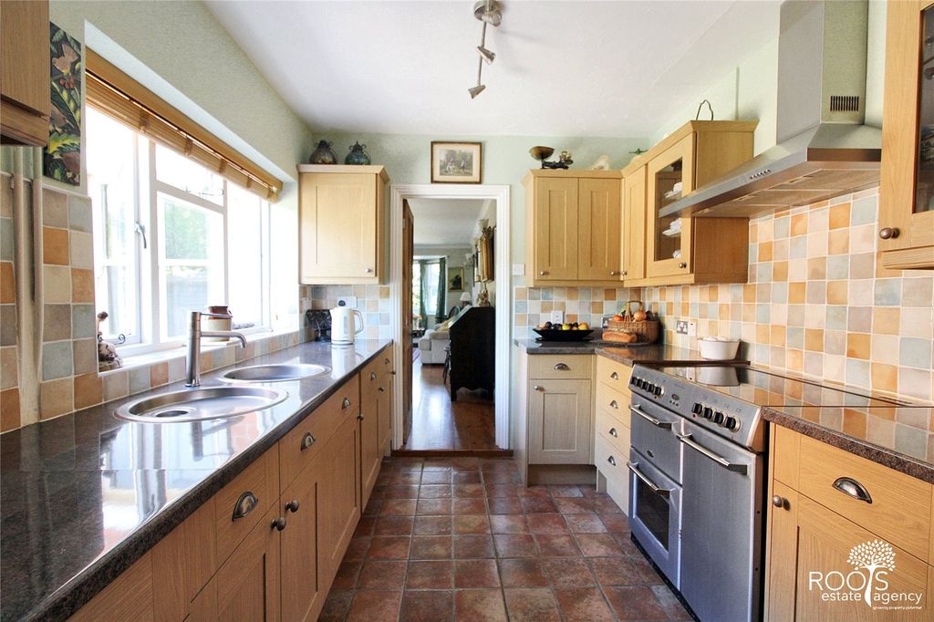 Property photo 2 of 13 Picture No. 06