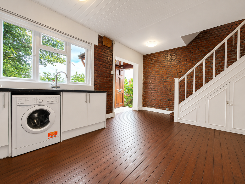 Property photo 2 of 15 14