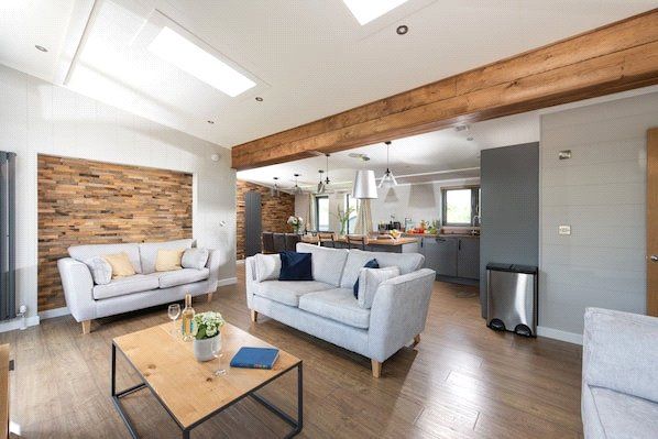 Property photo 3 of 23 Living Space