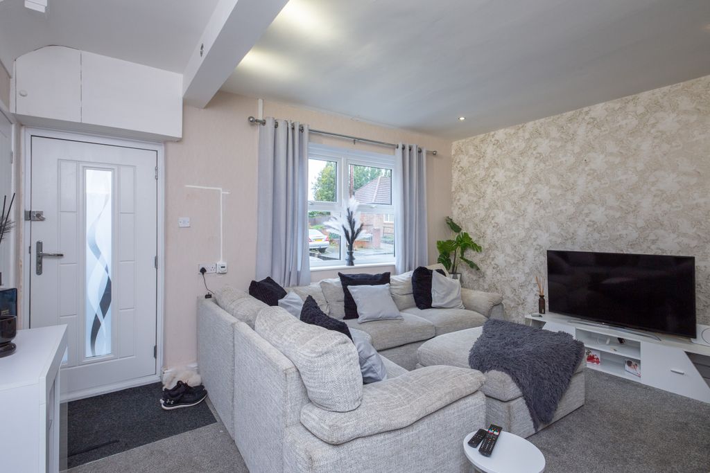 Property photo 3 of 20