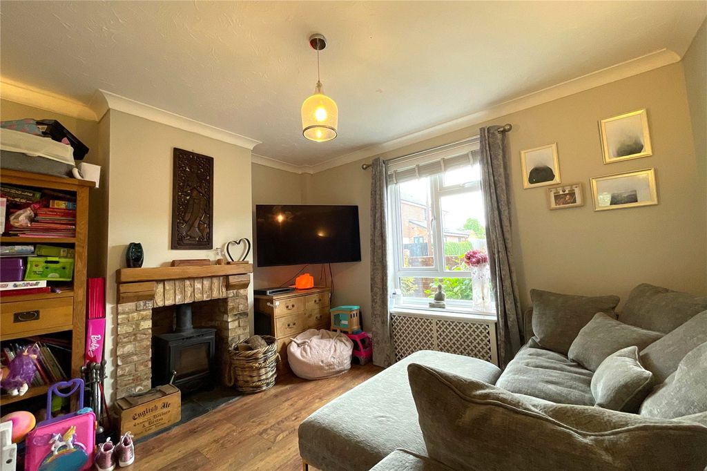 Property photo 2 of 17 Picture No. 21