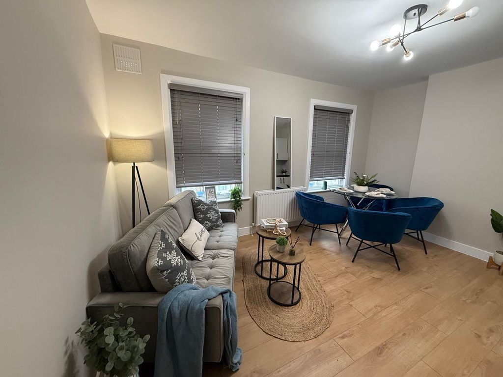 Property photo 3 of 14 Photo 2