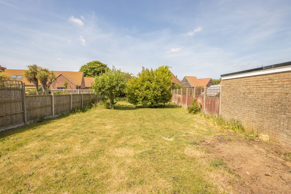 Property photo 3 of 11 5191303
