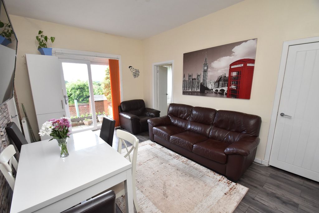 Property photo 3 of 16 4218223