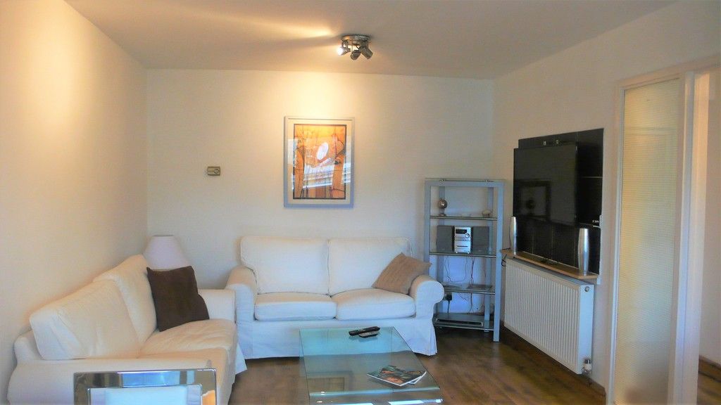 Property photo 3 of 6