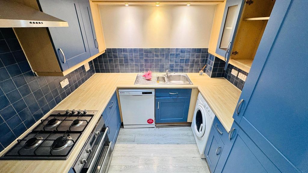 Property photo 3 of 9 Picture No. 08