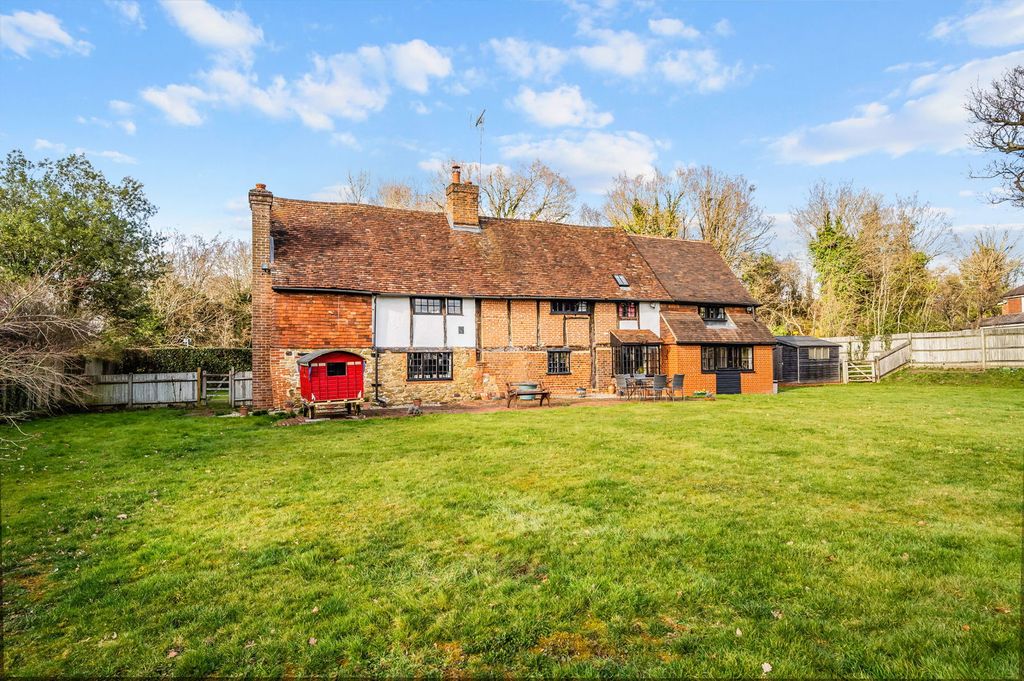 Property photo 1 of 28