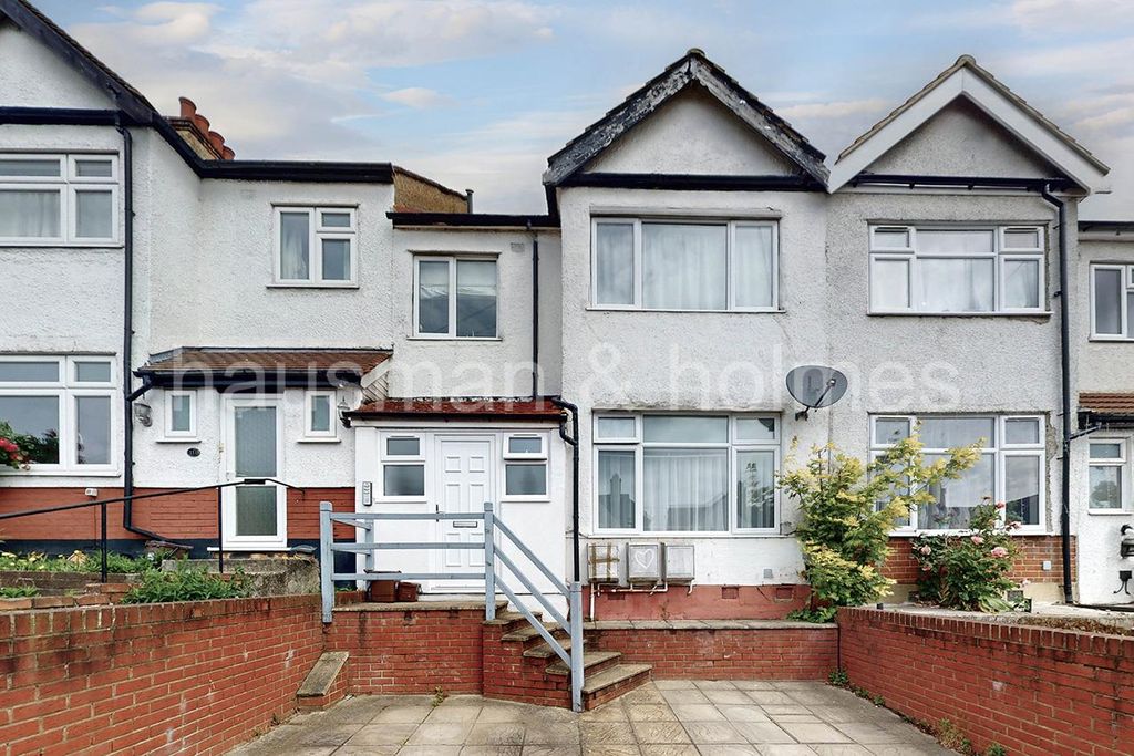 Property photo 1 of 12 W01.Jpg