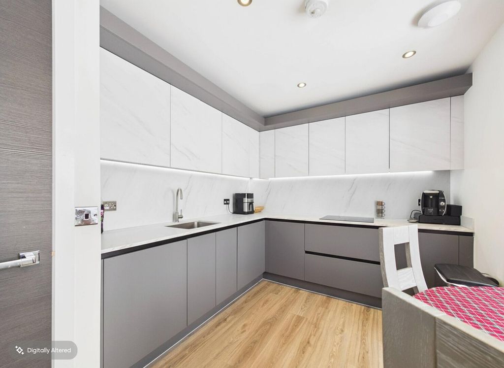 Property photo 2 of 16 Kitchen