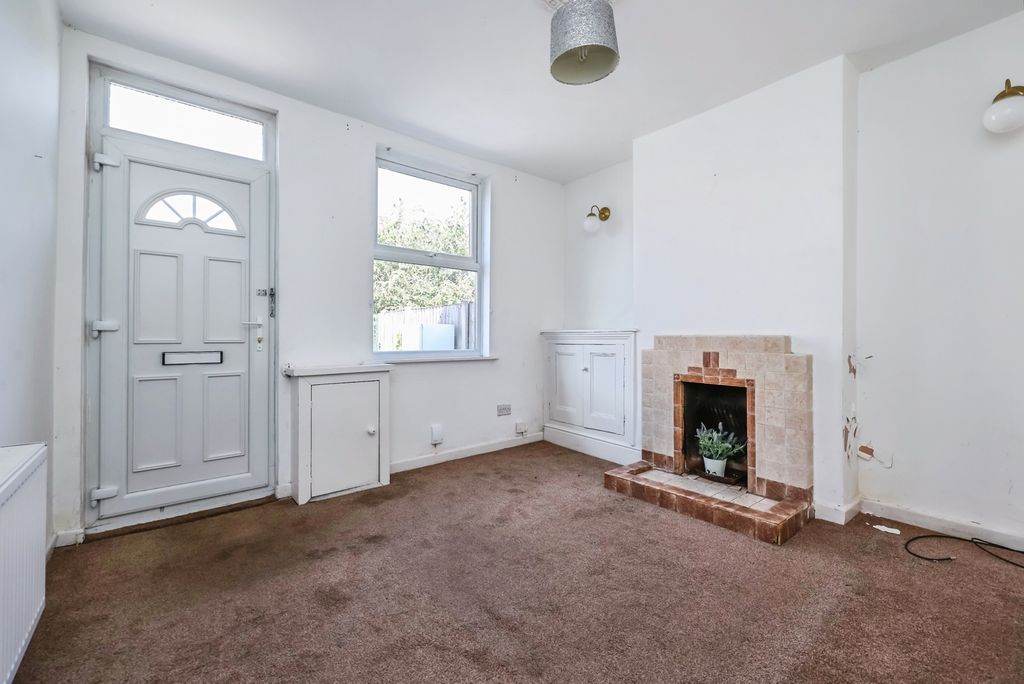 Property photo 3 of 20 Pbox-Img.Jpg