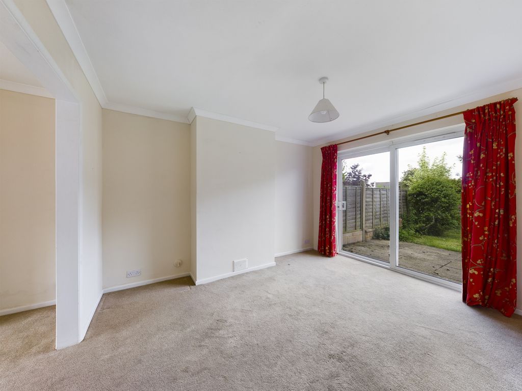 Property photo 3 of 9 Dining Room