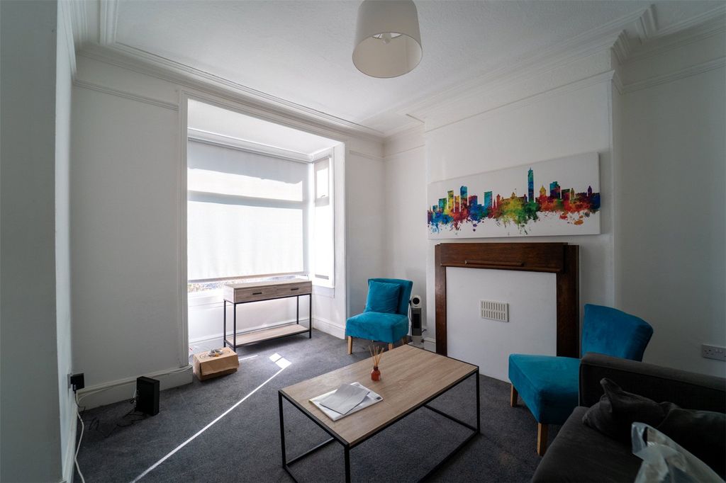 Property photo 2 of 18 Picture No. 02