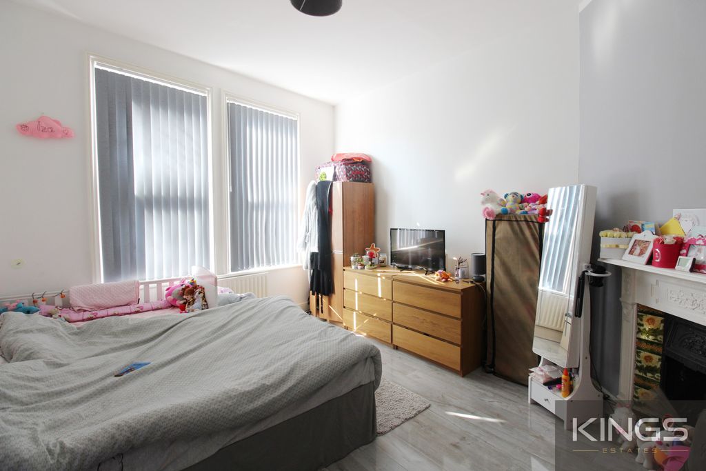 Property photo 1 of 4