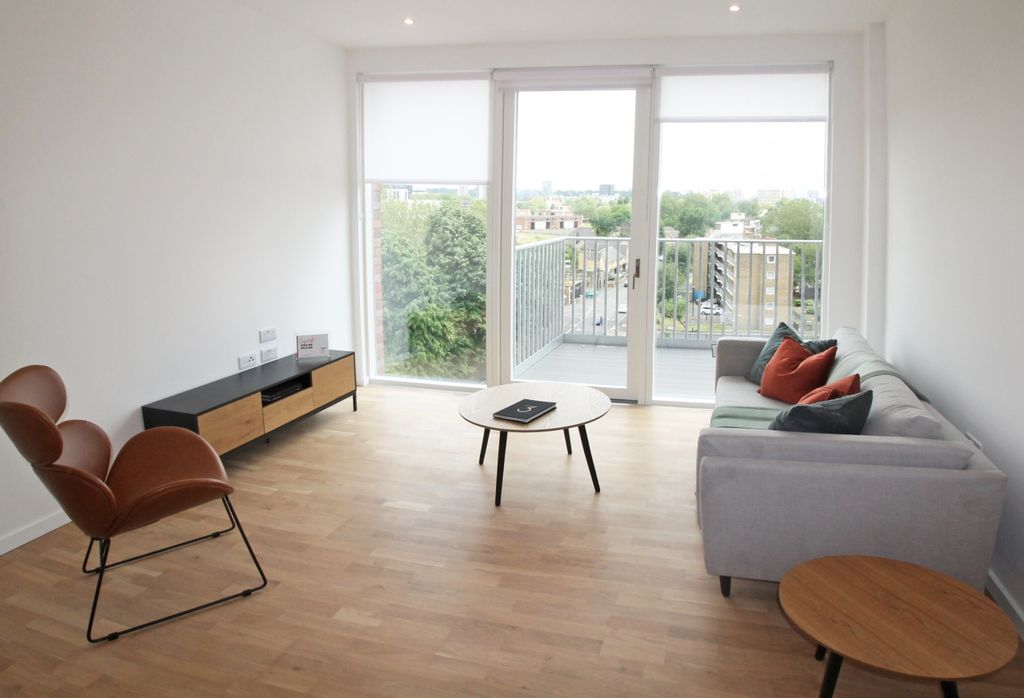 Property photo 1 of 7 Living Area